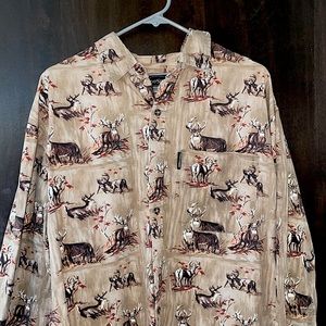 Mens button up Field & Stone shirt